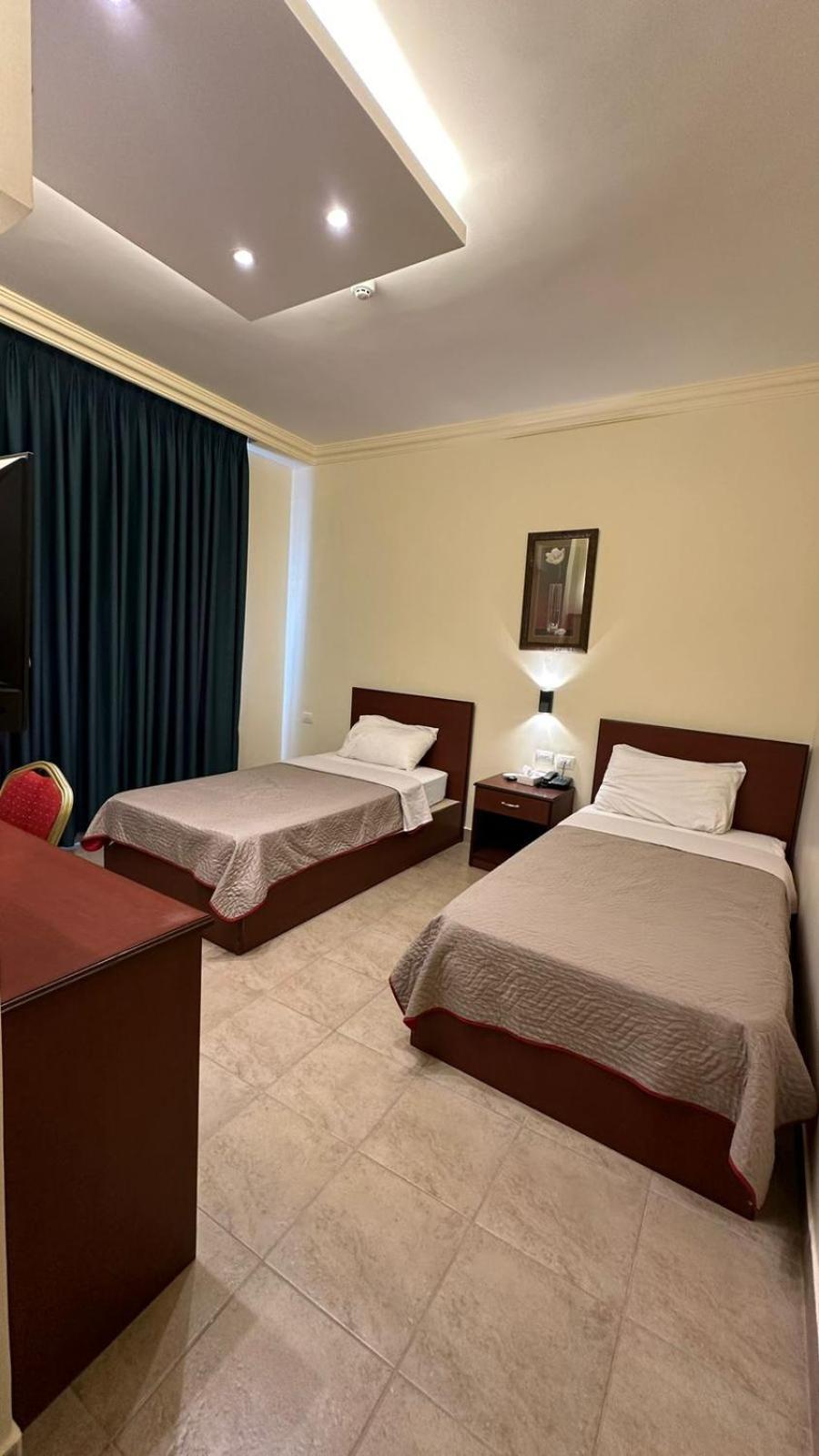 Rumman Hotel マダバ エクステリア 写真
