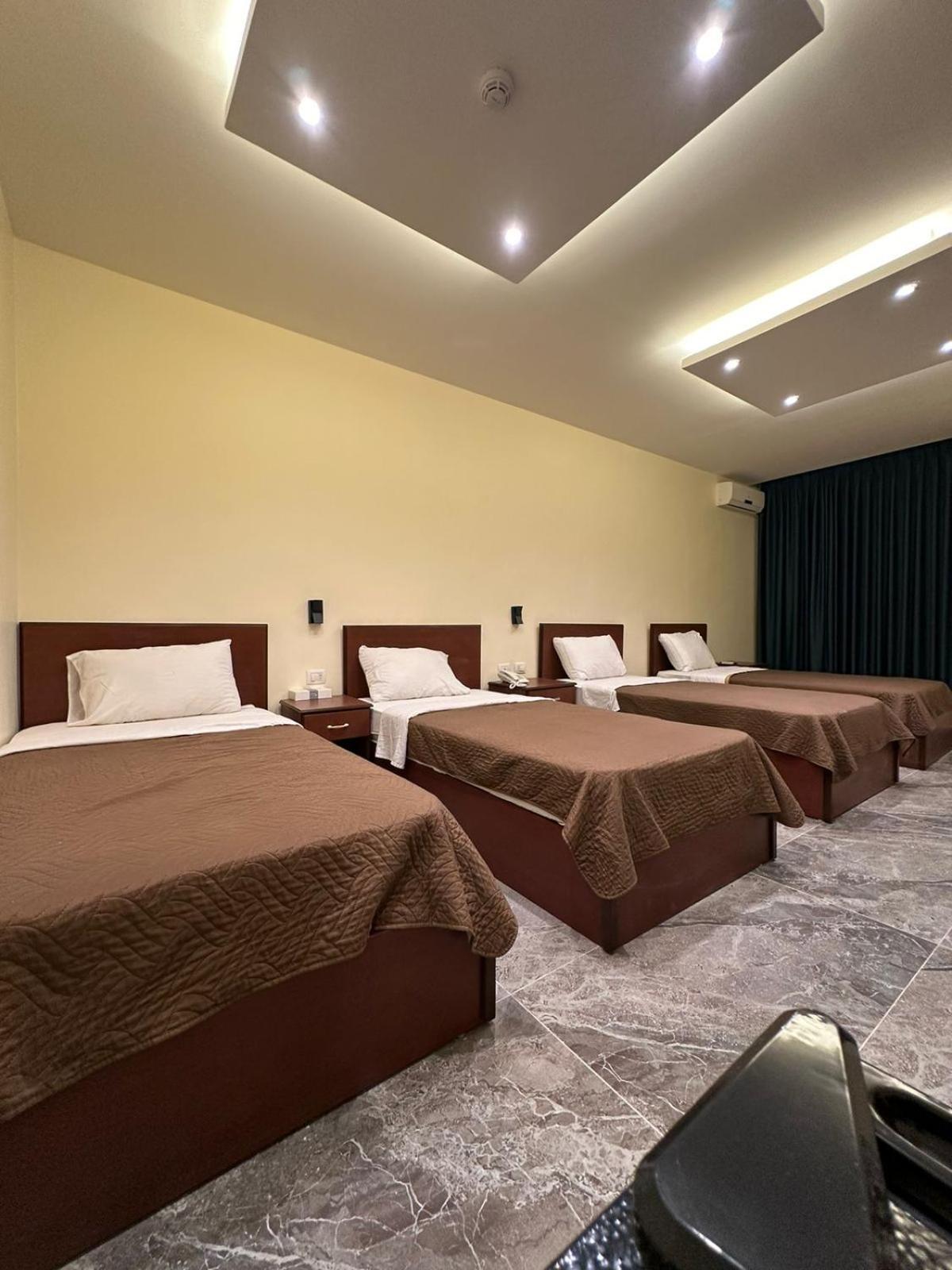 Rumman Hotel マダバ エクステリア 写真